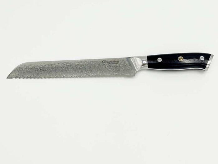 Shinto Brødkniv 20 cm i 67-lags damaskusstål med elegant design