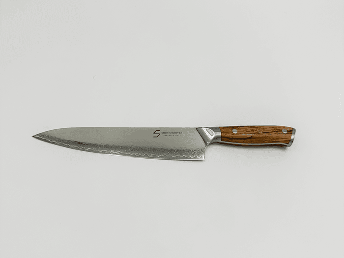 Kami Kokkekniv i damaskusstål med oliventræshåndtag – japansk præcision og elegant design