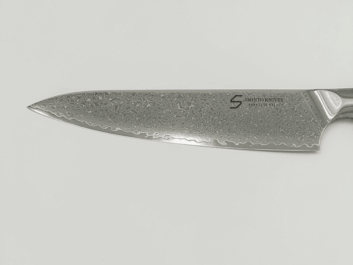 Kami Kokkekniv i damaskusstål med oliventræshåndtag – japansk præcision og elegant design